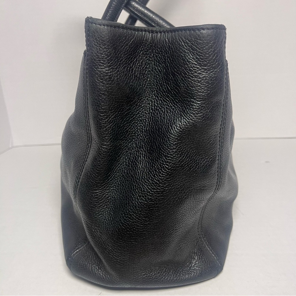 Chanel Black Medium Executive Cerf Tote-GUC - Picture 5 of 14